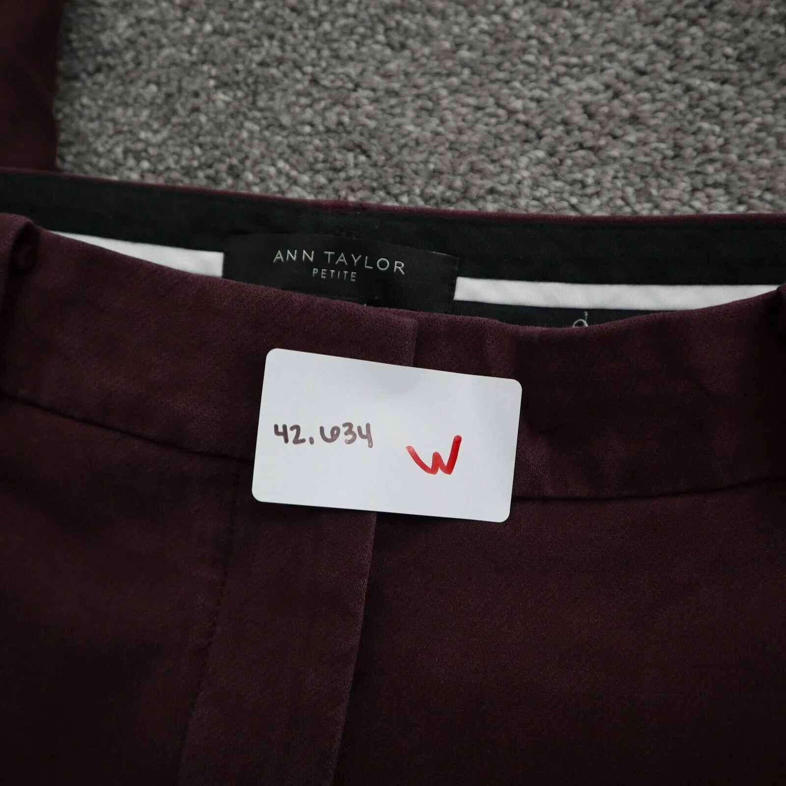 ANN Taylor Womens Chino Pants Straight Leg Mid Rise Stretch Maroon Size 00P