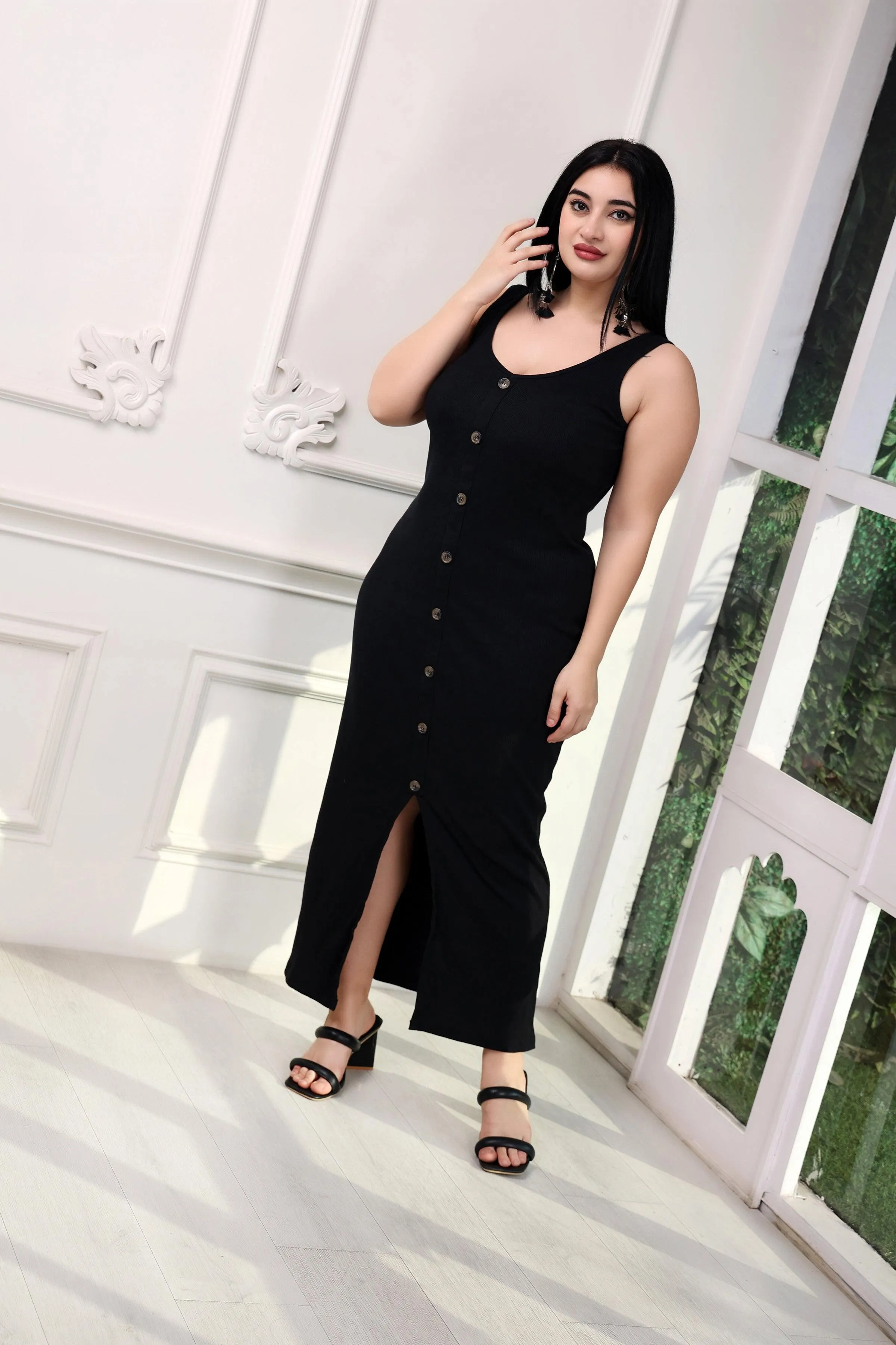 Black Solid Buttoned Maxi Dress