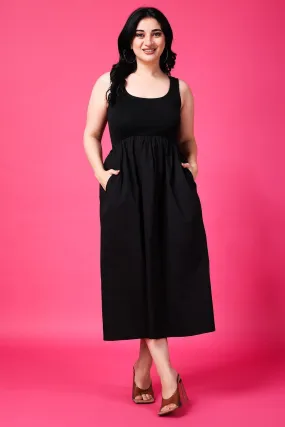 Black Solid Dress with Pockets