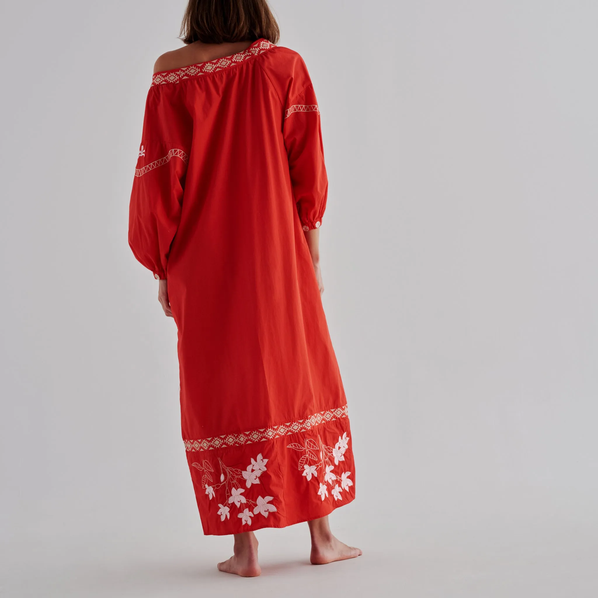 Buganvilias Cotton Embroidered Maxi Dress / Red