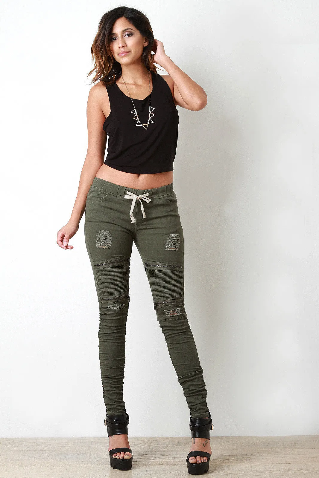 Distressed Moto Style Zip Knee Pants