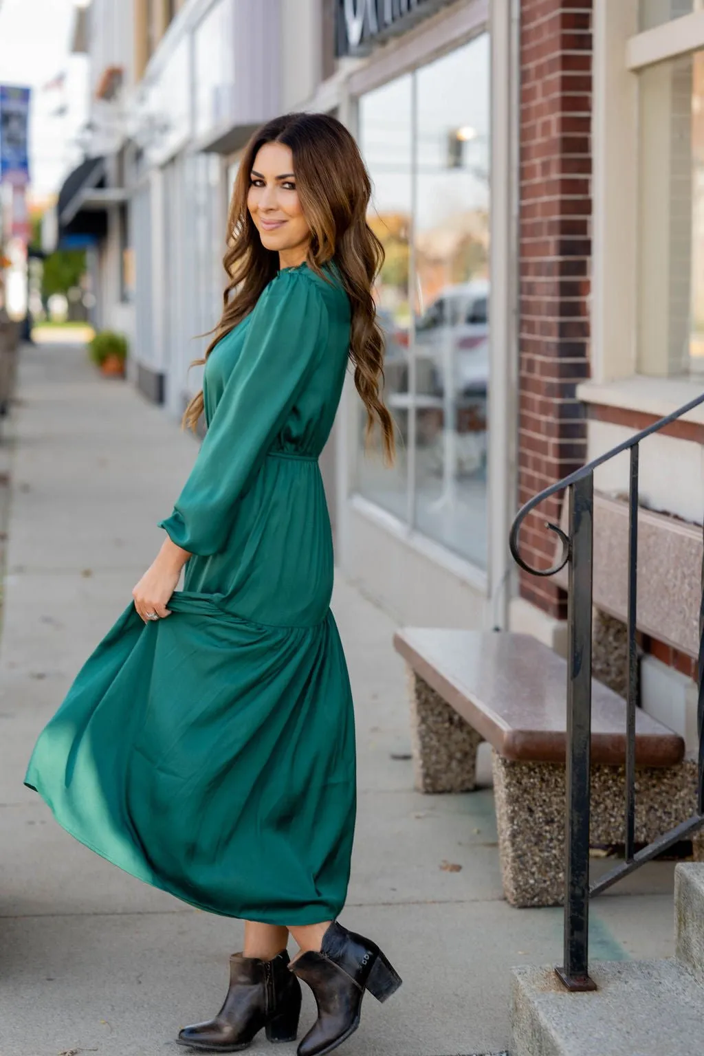 Elegant Tiered Long Sleeve Maxi Dress