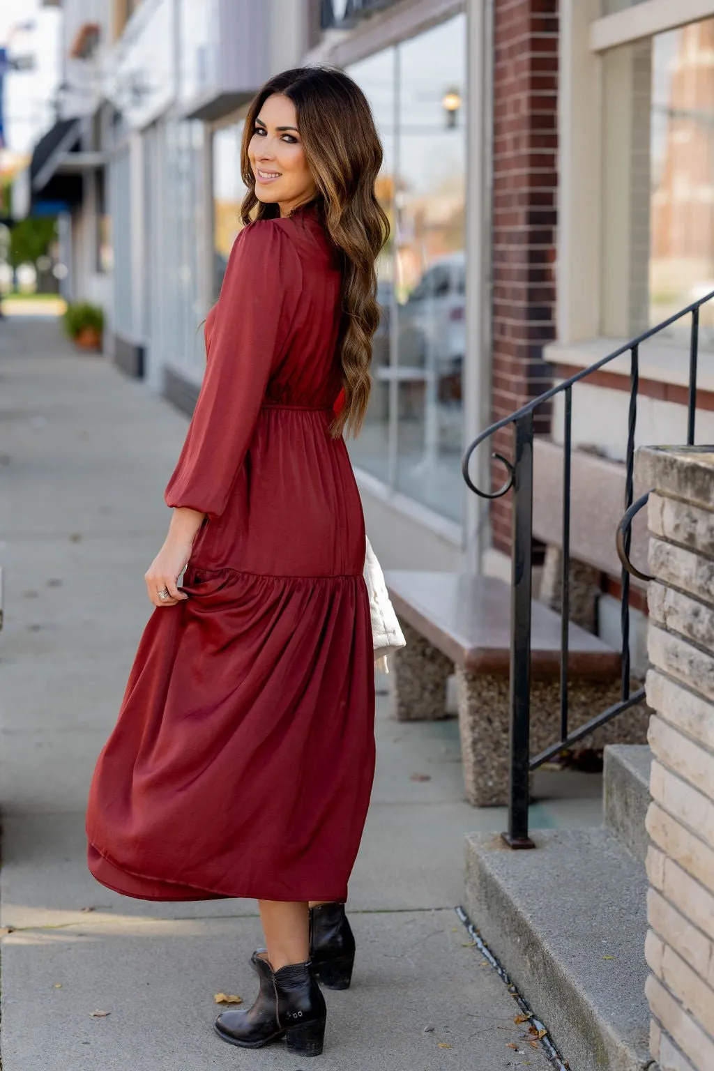 Elegant Tiered Long Sleeve Maxi Dress