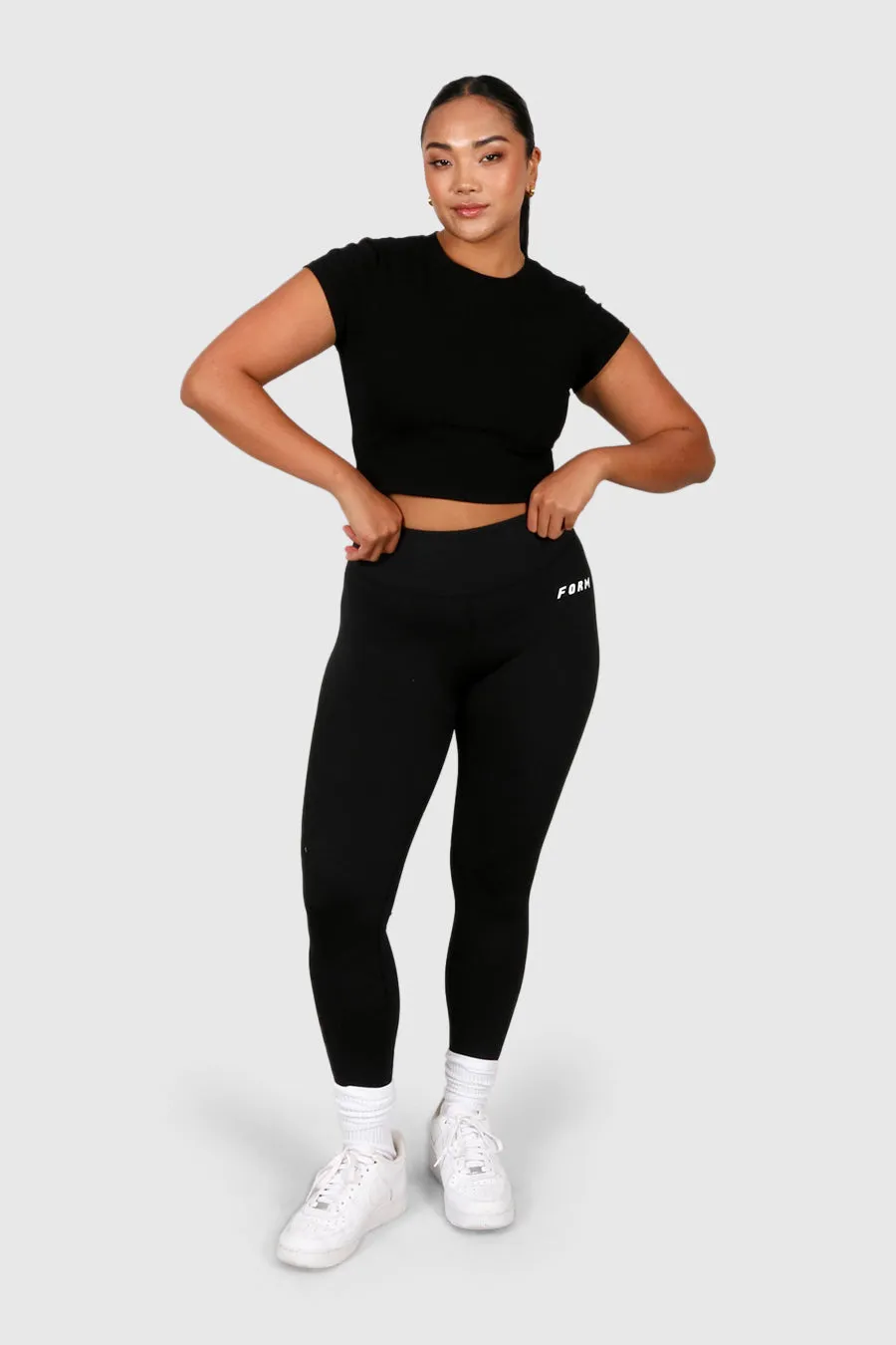 FORM BASE TIGHT 7/8 BLACK