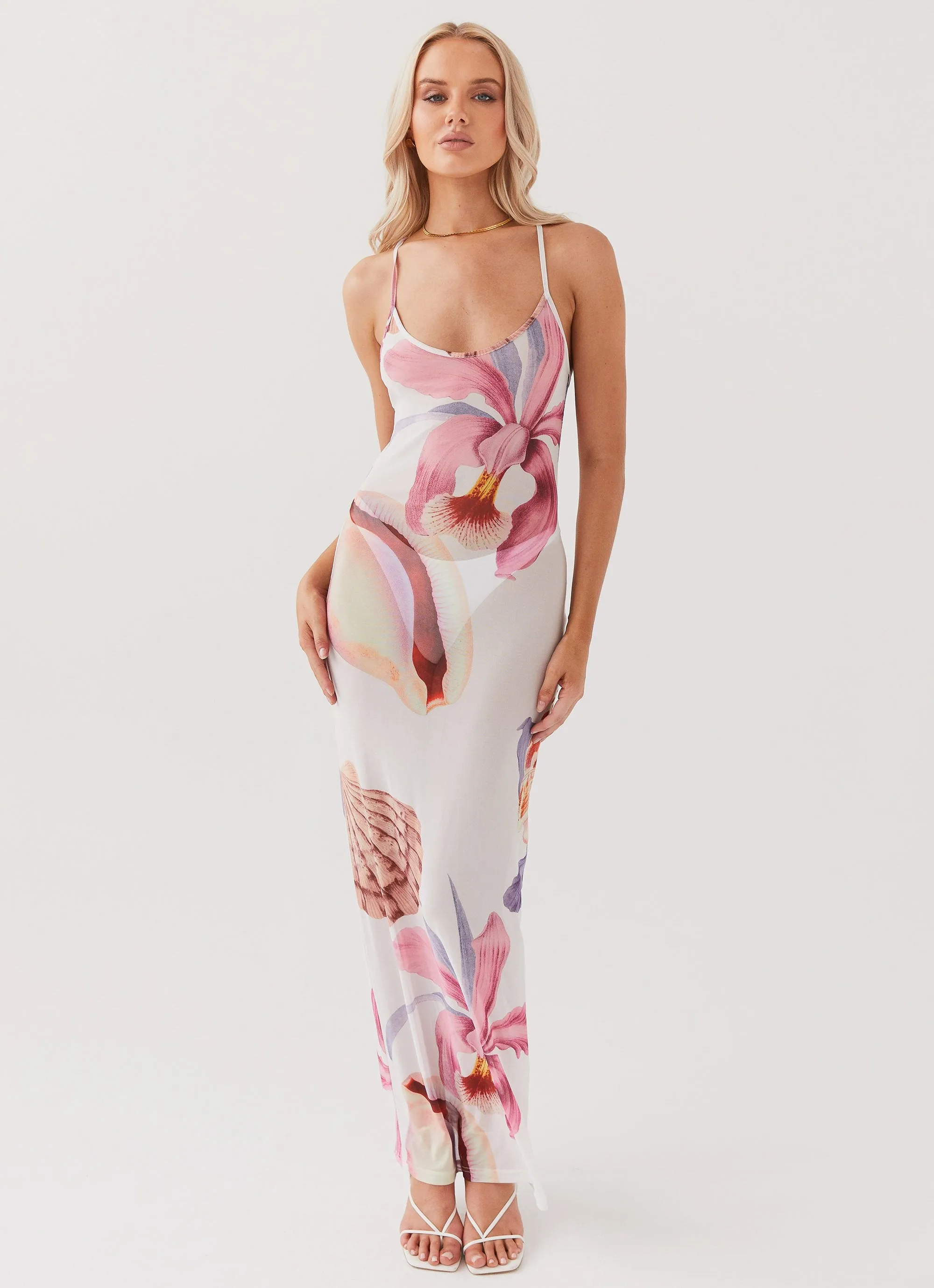 Love On The Run Maxi Dress - Seaside Bouquet