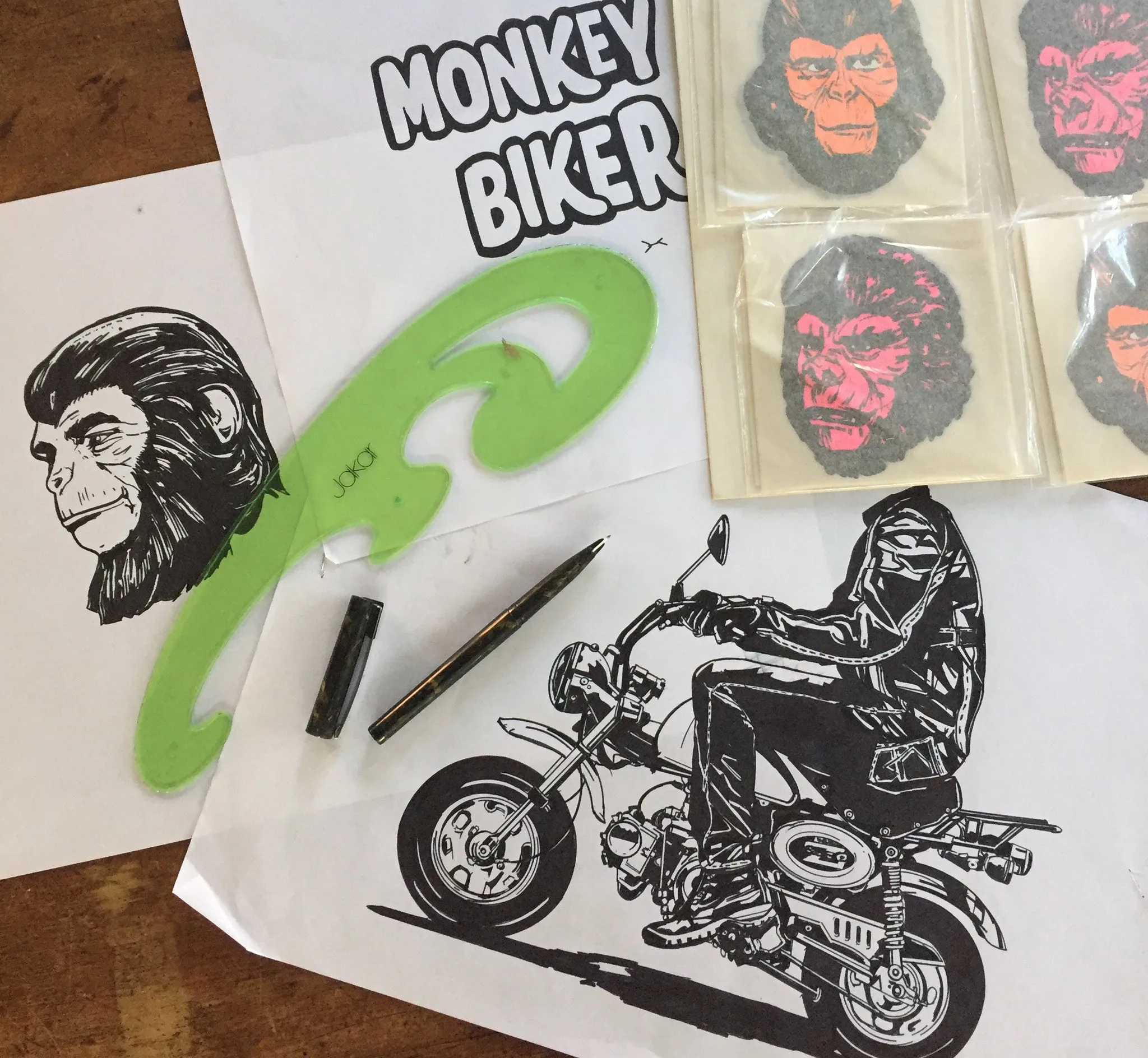 MONKEY BIKER T-SHIRT