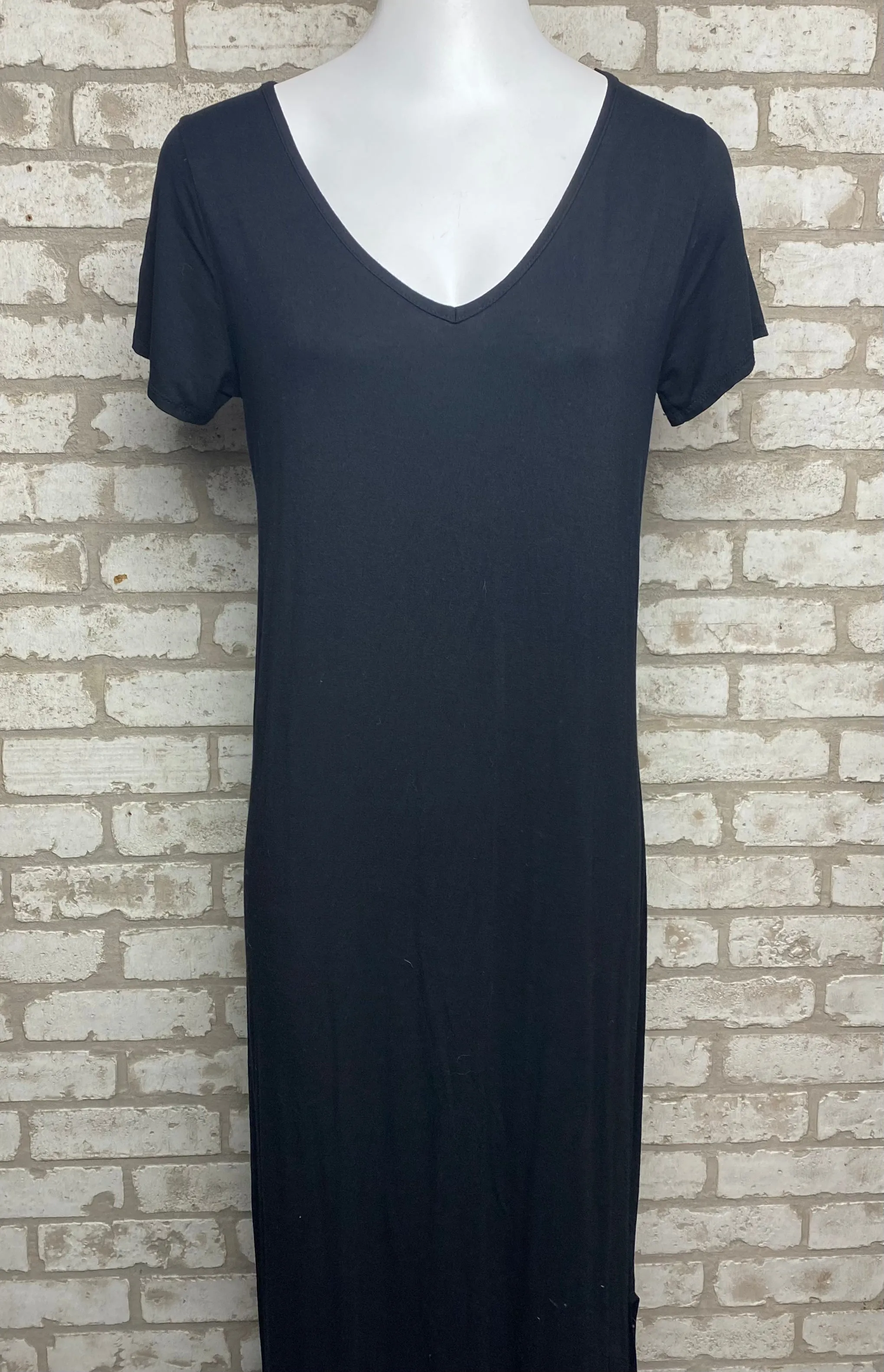 Olivia Rae Maxi Dress- (L)