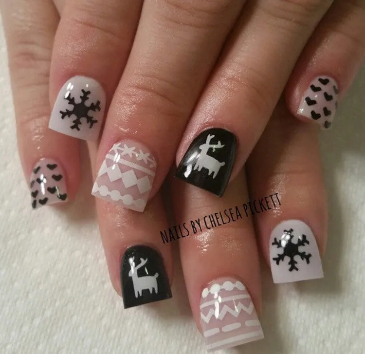 Ugly Sweater DEER DESIGN 1 Nail Decal | White