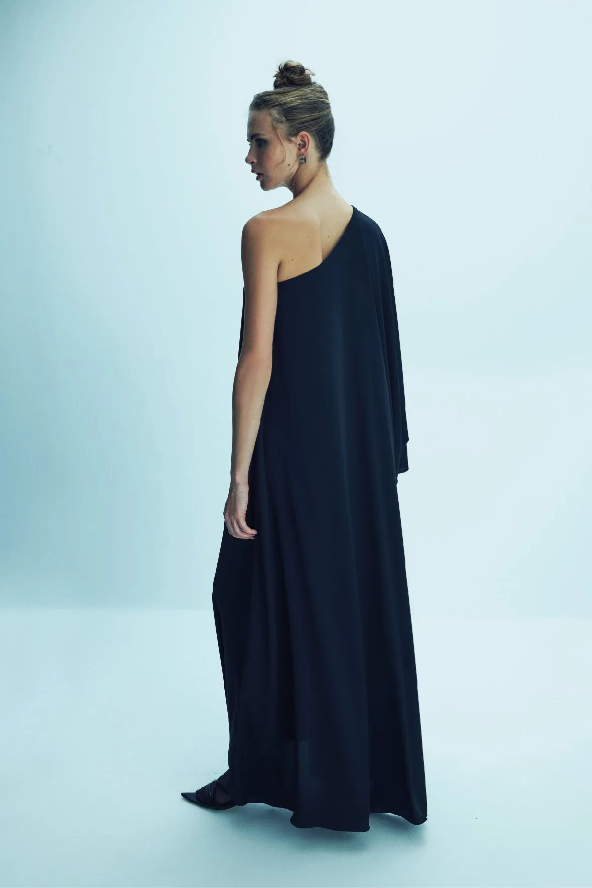 Venus One-Shoulder Maxi Dress in Black