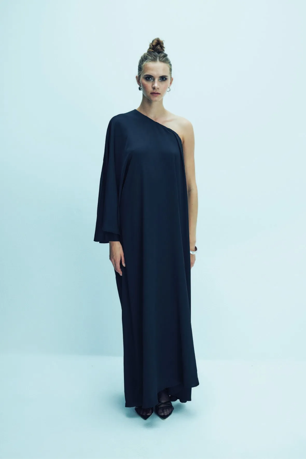 Venus One-Shoulder Maxi Dress in Black